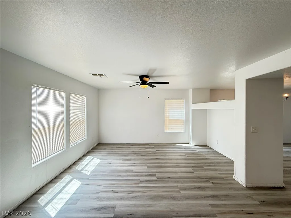 3221 Aspinwall, North Las Vegas, NV 89081