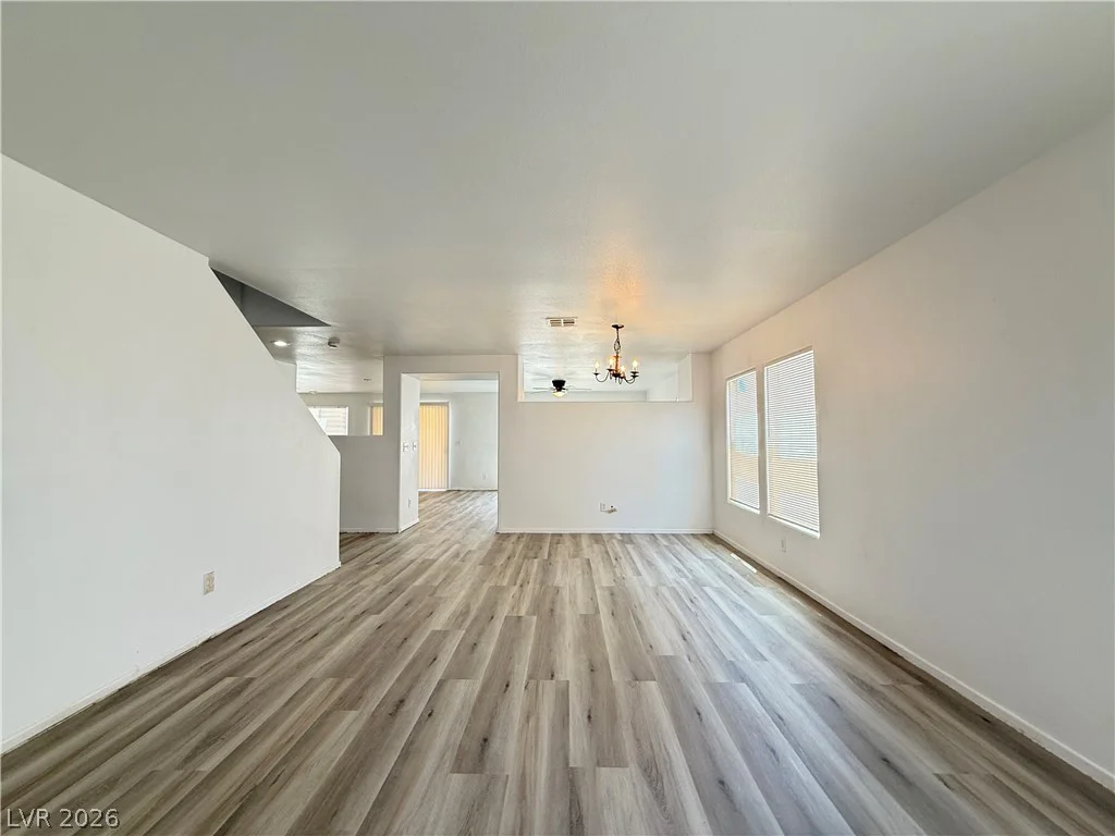 3221 Aspinwall, North Las Vegas, NV 89081