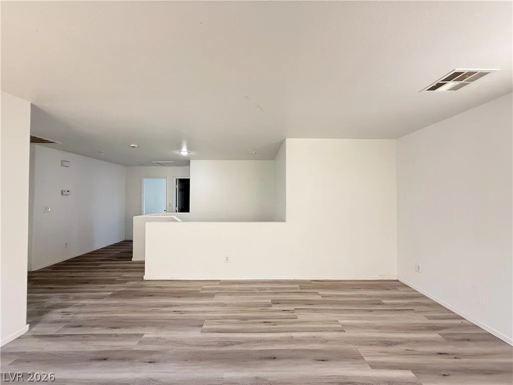 3221 Aspinwall, North Las Vegas, NV 89081