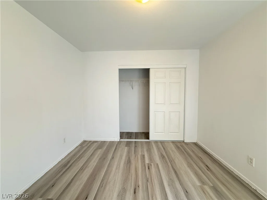 3221 Aspinwall, North Las Vegas, NV 89081