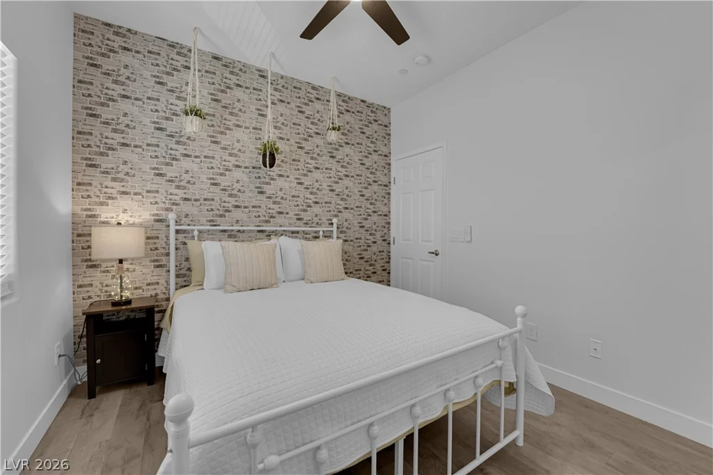 6489 Burns Allen, Las Vegas, NV 89122