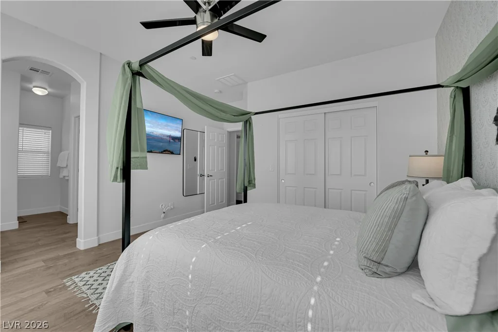 6489 Burns Allen, Las Vegas, NV 89122