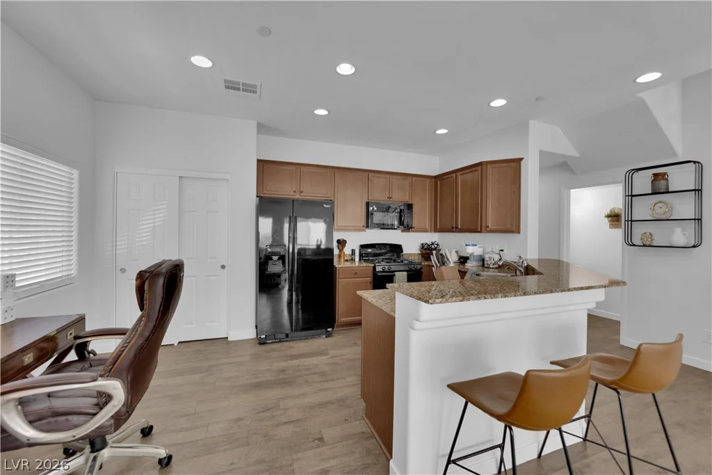 6489 Burns Allen, Las Vegas, NV 89122