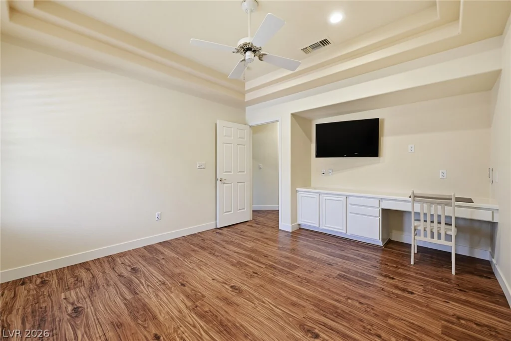 2908 Castle Bar, Las Vegas, NV 89134