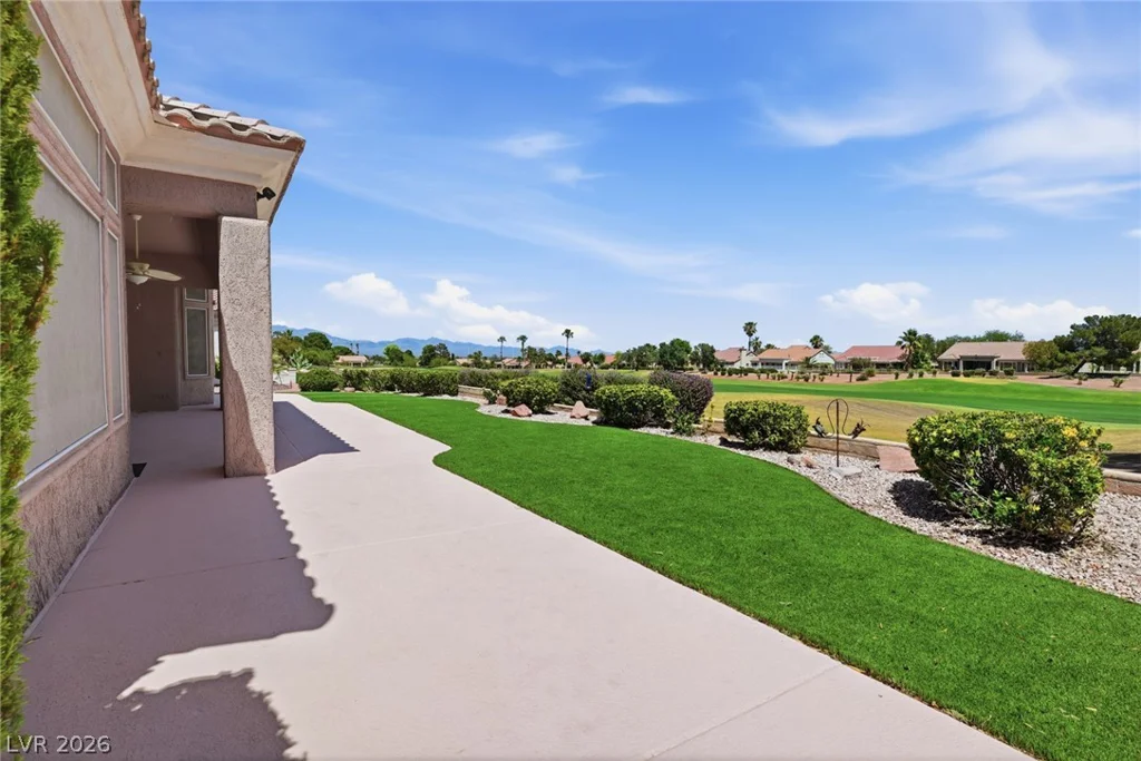 2908 Castle Bar, Las Vegas, NV 89134