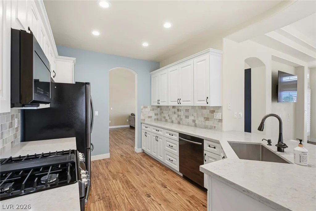 2908 Castle Bar, Las Vegas, NV 89134