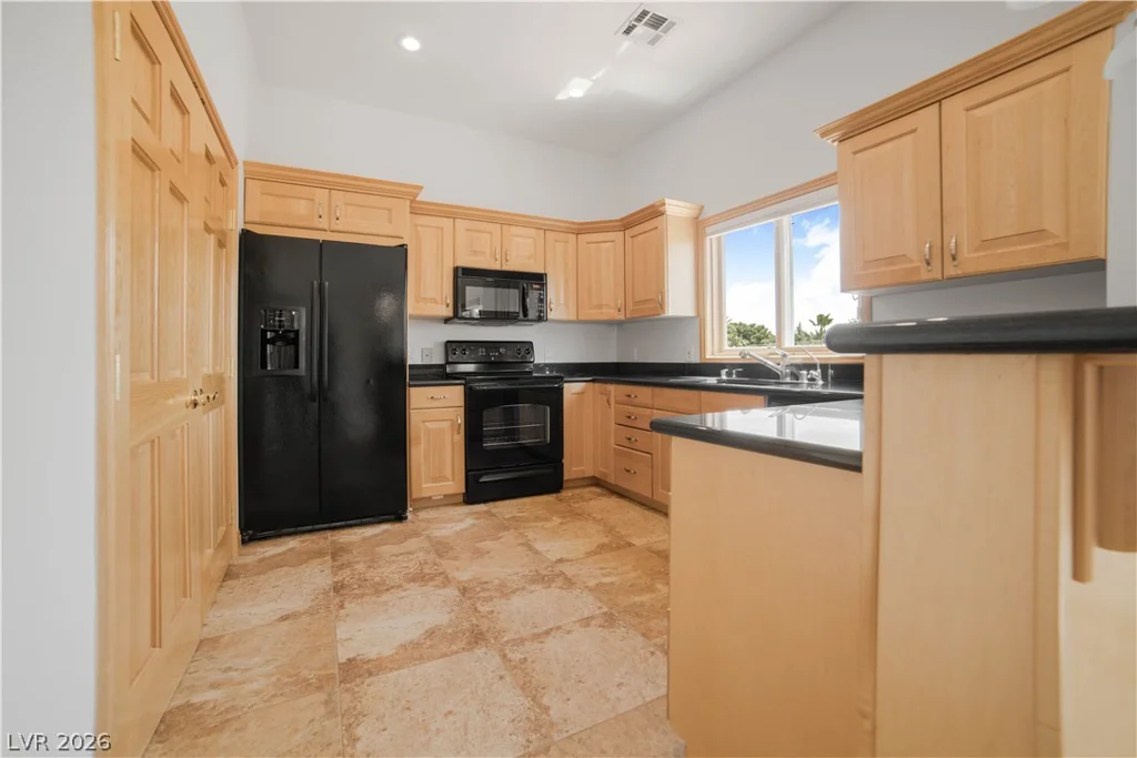 3687 Happy, Las Vegas, NV 89120