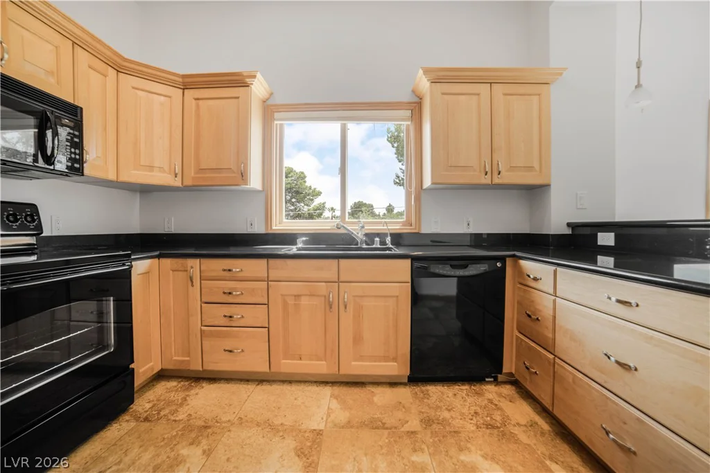 3687 Happy, Las Vegas, NV 89120
