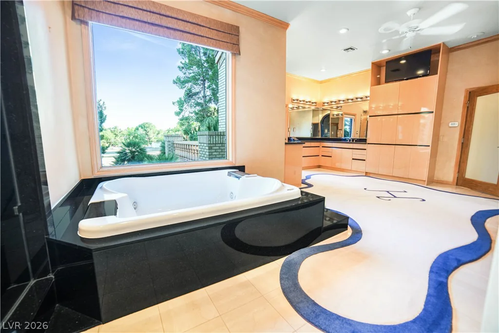 3687 Happy, Las Vegas, NV 89120