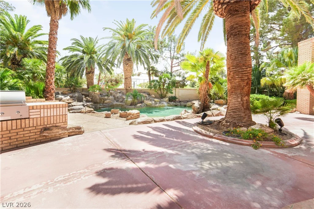 3687 Happy, Las Vegas, NV 89120