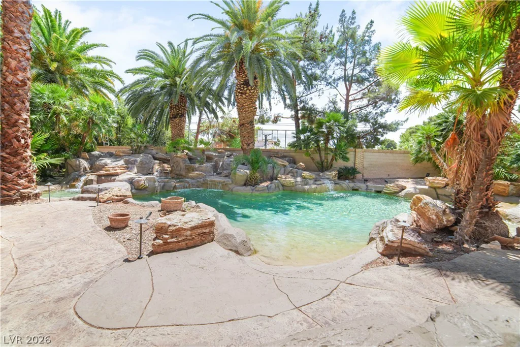 3687 Happy, Las Vegas, NV 89120