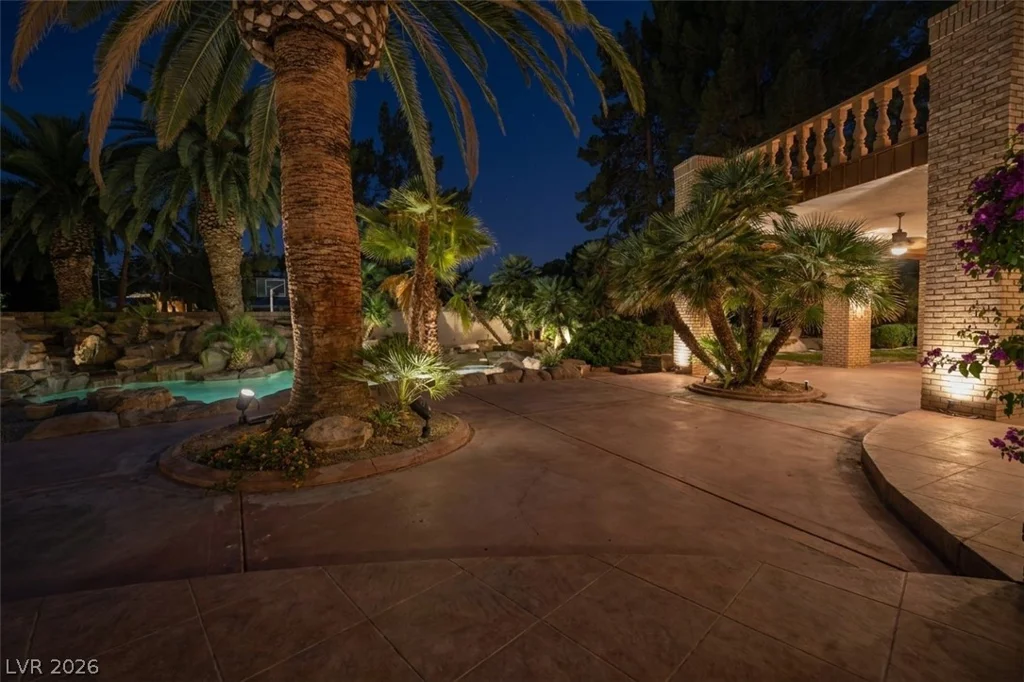 3687 Happy, Las Vegas, NV 89120