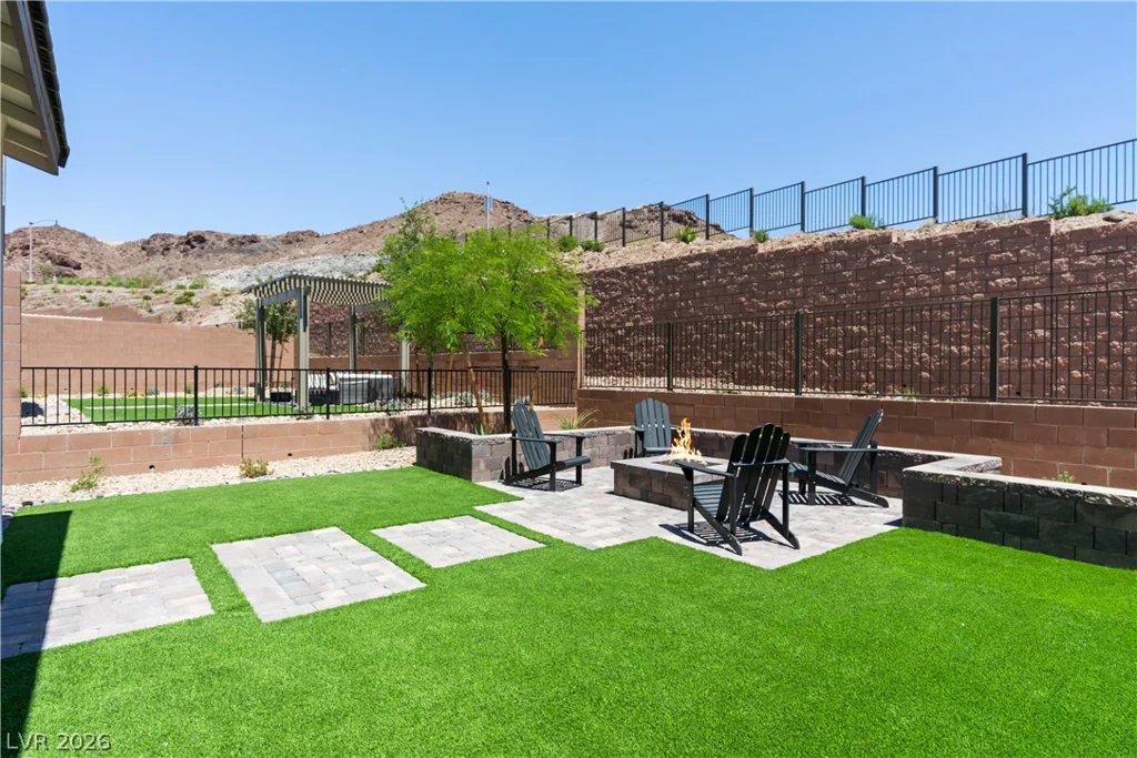 2579 Regency Cove, Las Vegas, NV 89121