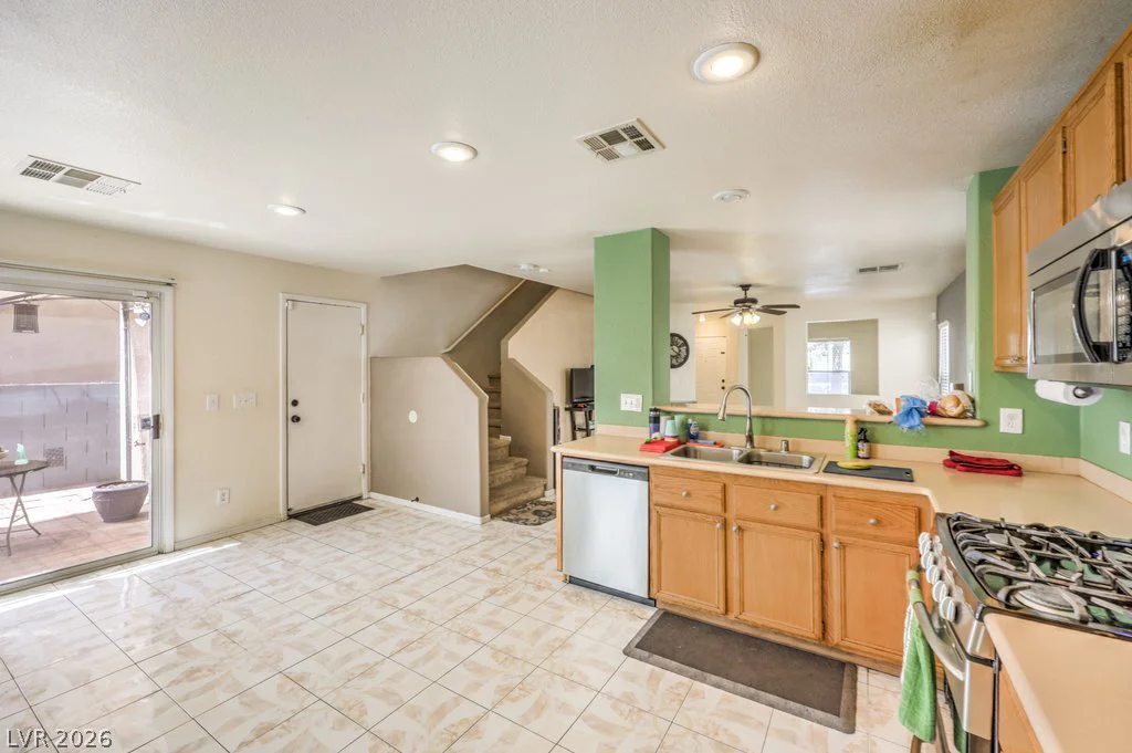 4544 Winter Place, Las Vegas, NV 89122