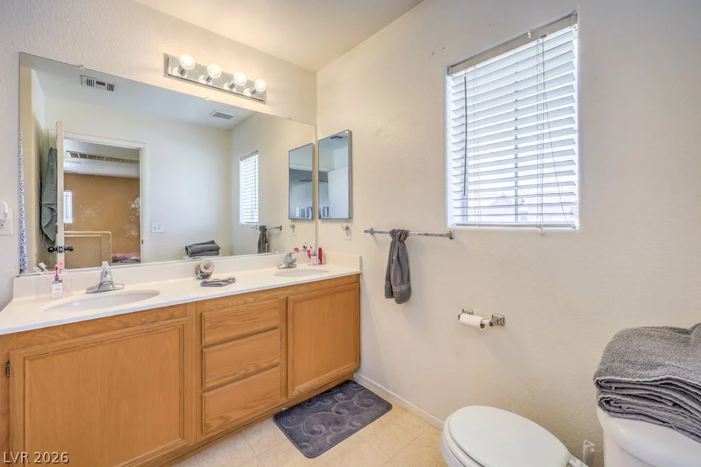 4544 Winter Place, Las Vegas, NV 89122