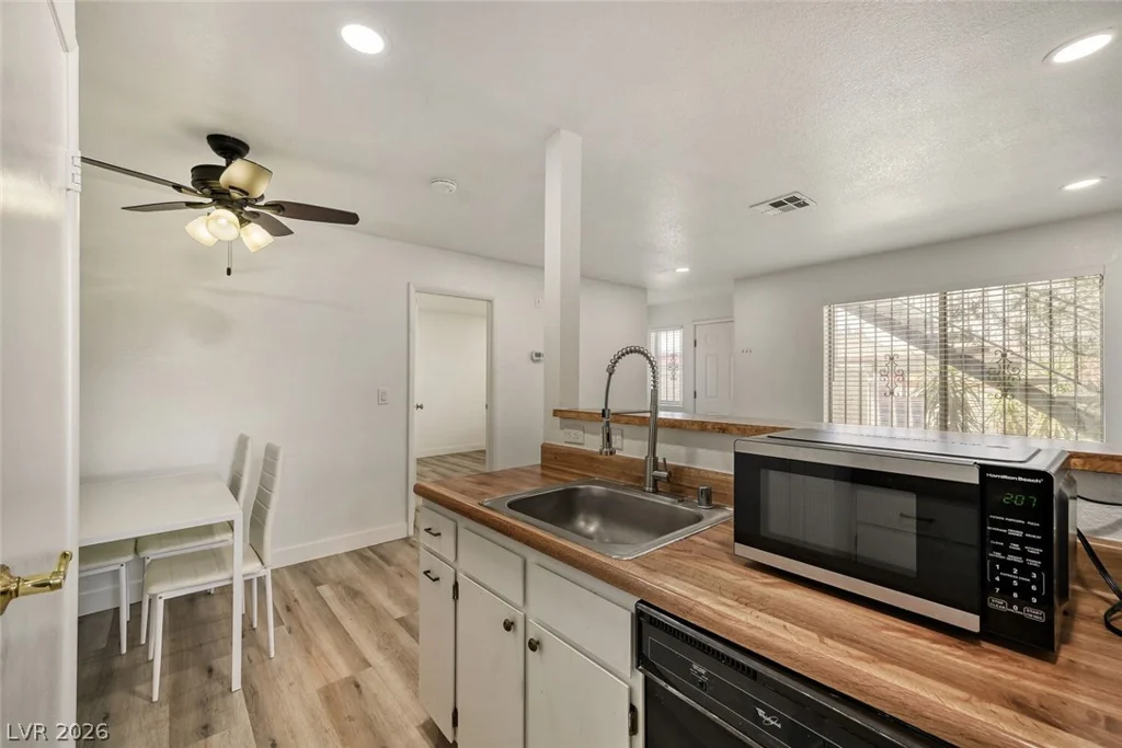 3923 Gogo, Las Vegas, NV 89103