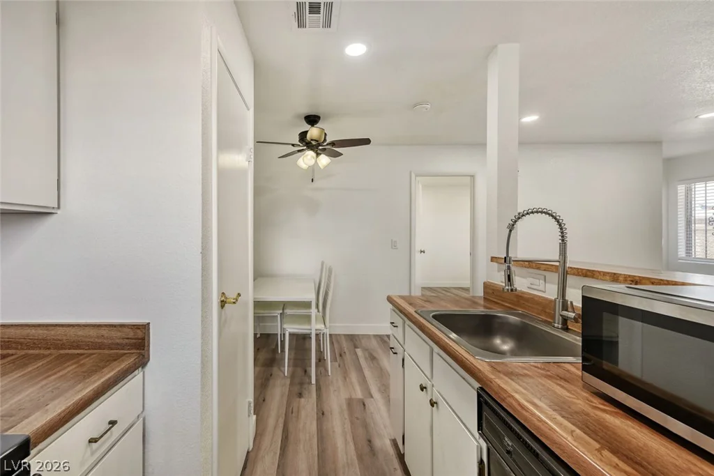 3923 Gogo, Las Vegas, NV 89103