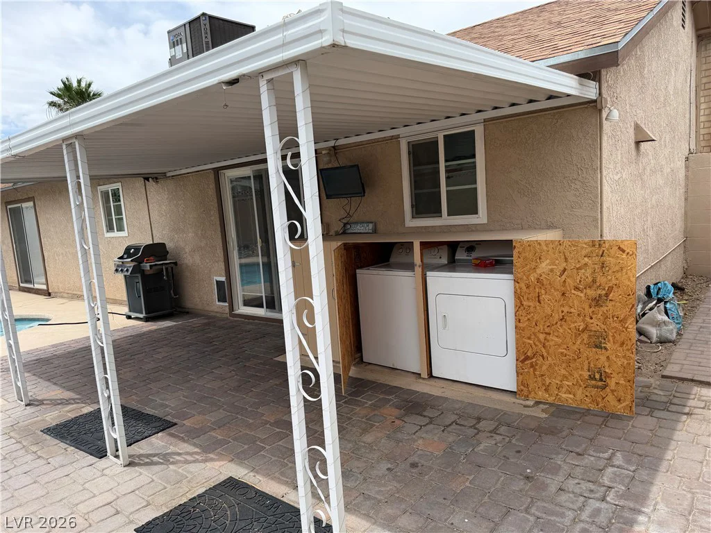 6225 Cedarwood, Las Vegas, NV 89103