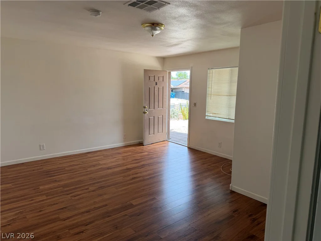 6225 Cedarwood, Las Vegas, NV 89103
