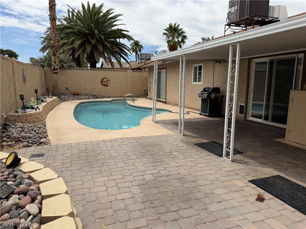 6225 Cedarwood, Las Vegas, NV 89103