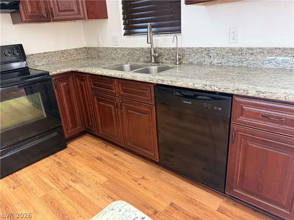 6225 Cedarwood, Las Vegas, NV 89103