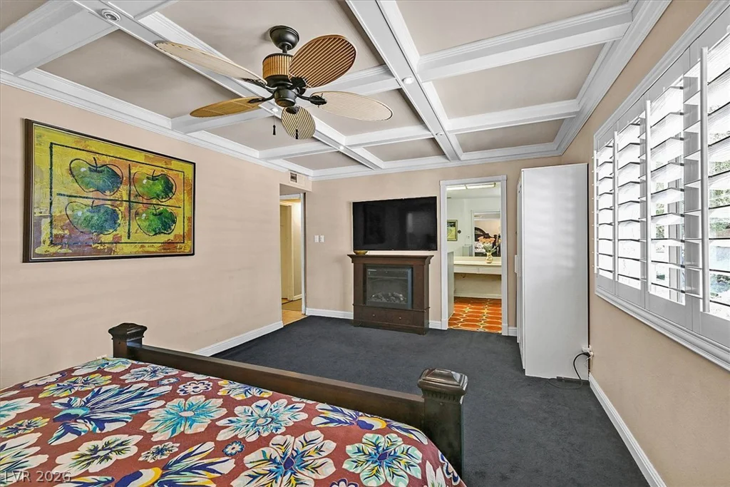 2450 El Paseo, Las Vegas, NV 89121