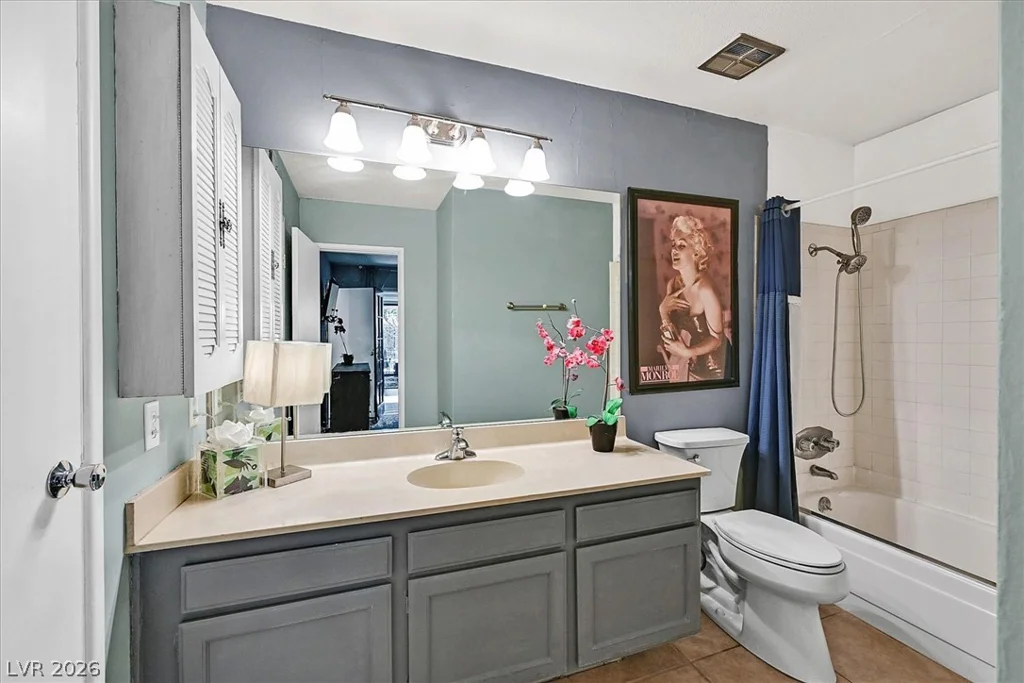 2450 El Paseo, Las Vegas, NV 89121