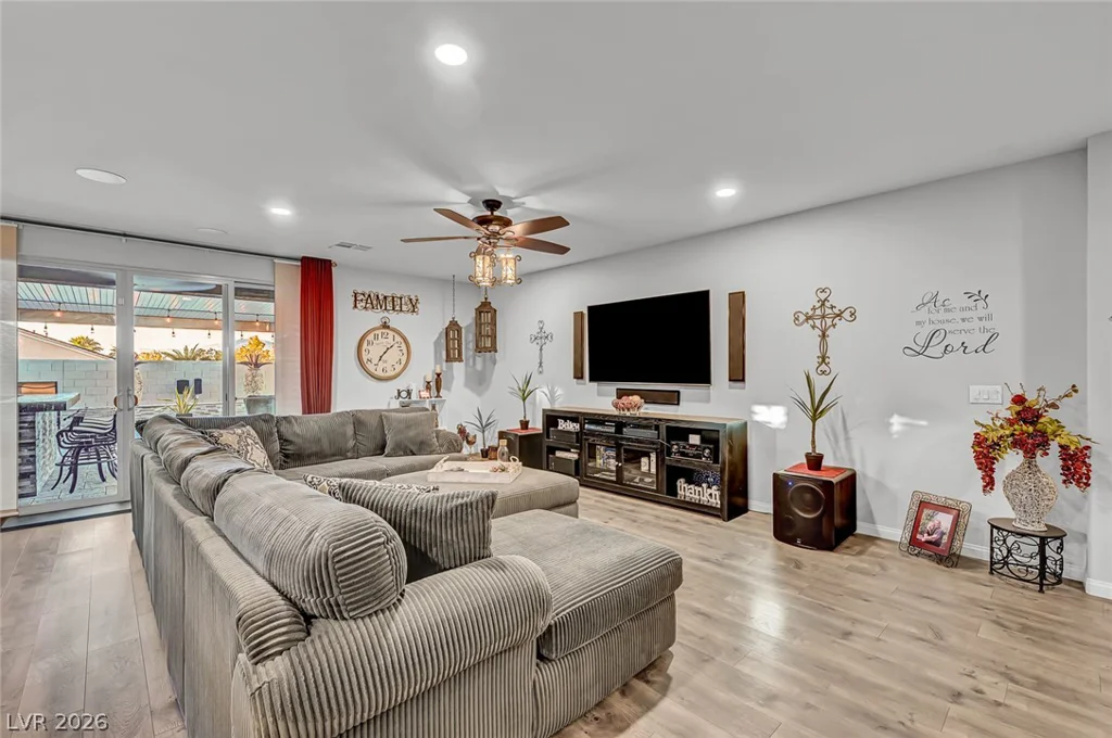 10430 Amulet Ridge, Las Vegas, NV 89149