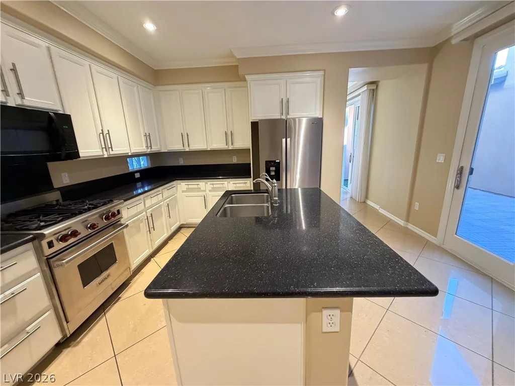 11398 Belmont Lake, Las Vegas, NV 89135