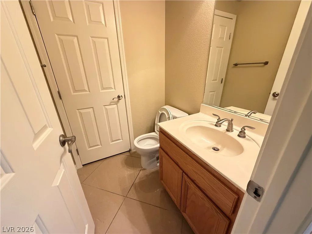 11398 Belmont Lake, Las Vegas, NV 89135