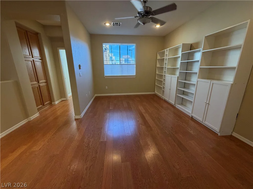 11398 Belmont Lake, Las Vegas, NV 89135