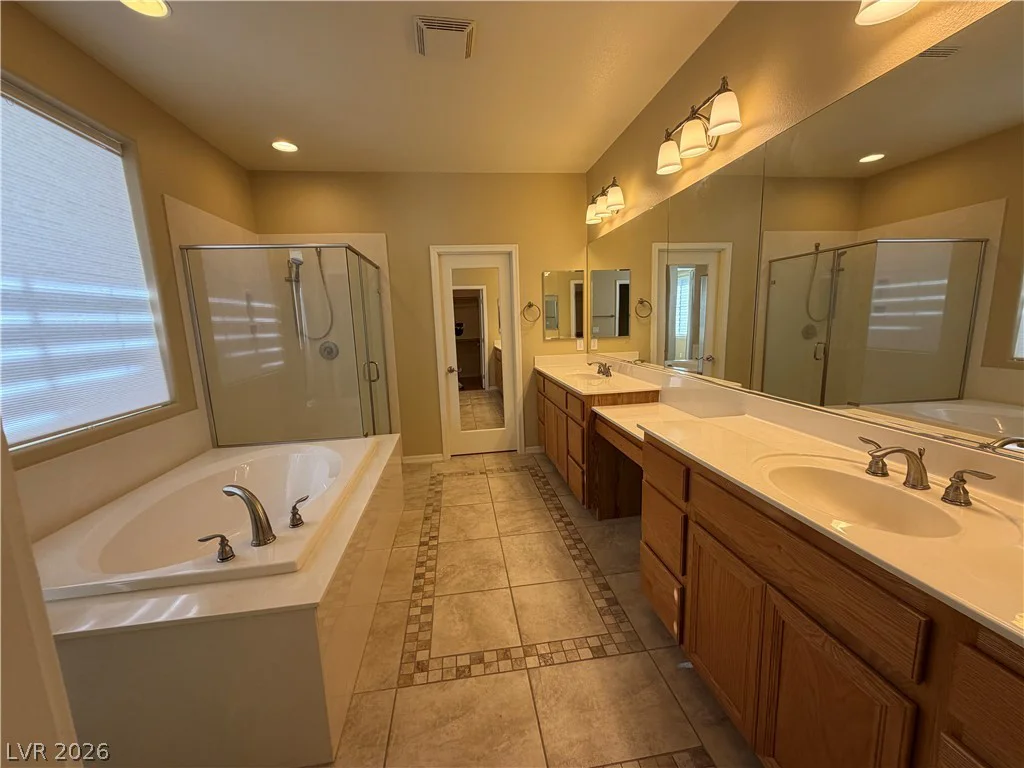 11398 Belmont Lake, Las Vegas, NV 89135