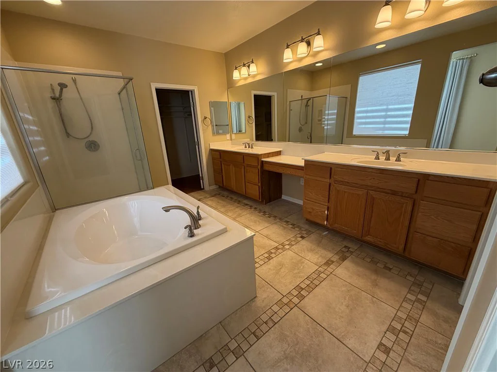 11398 Belmont Lake, Las Vegas, NV 89135