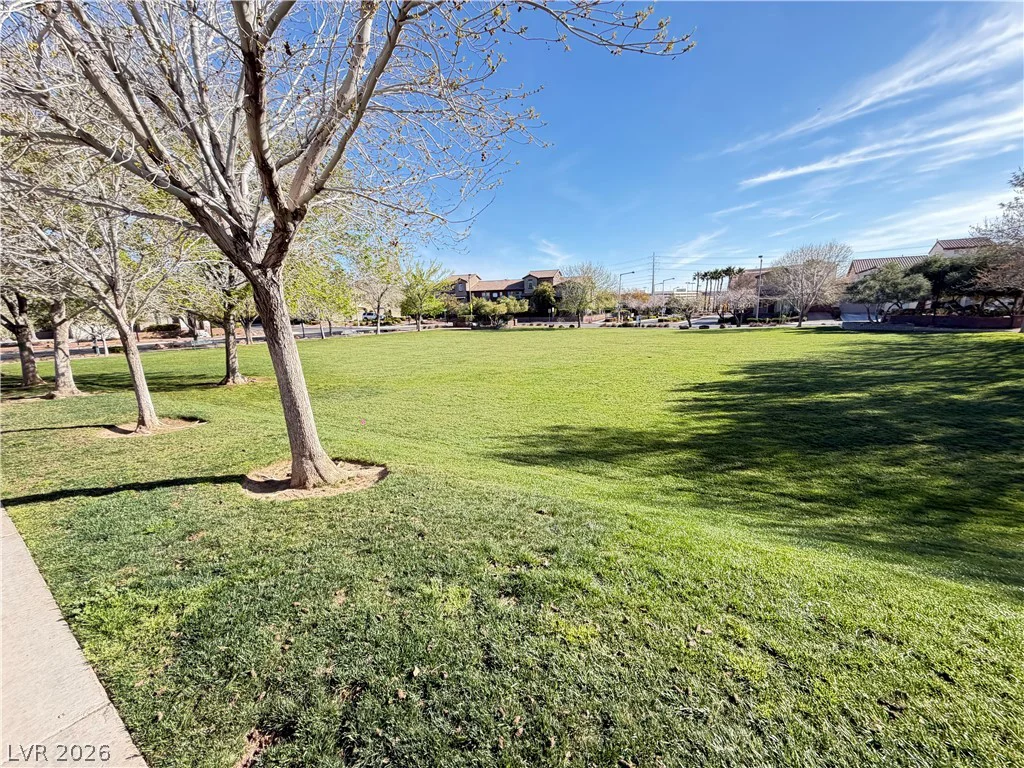 11398 Belmont Lake, Las Vegas, NV 89135