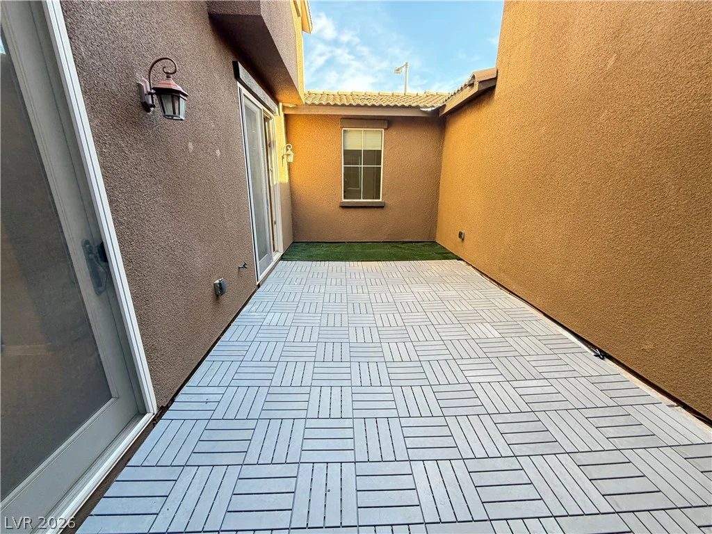 11398 Belmont Lake, Las Vegas, NV 89135