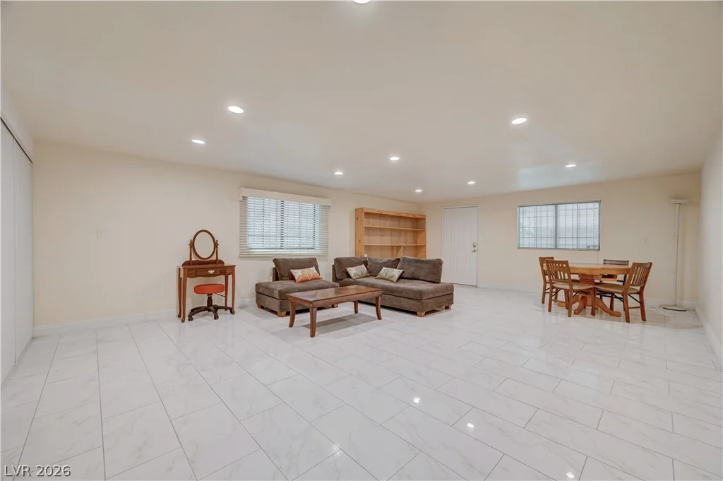 3240 Arby, Las Vegas, NV 89118