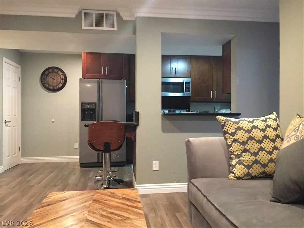 5260 Mission Monterey, Las Vegas, NV 89107