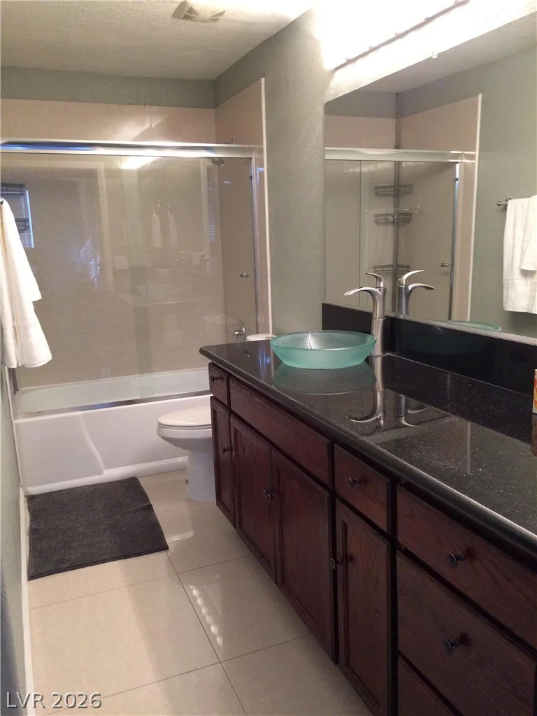 5260 Mission Monterey, Las Vegas, NV 89107