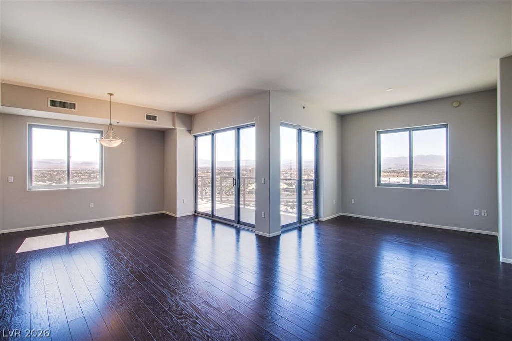 8255 Las Vegas, Las Vegas, NV 89123