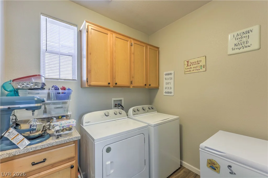 10200 Deerfield Beach, Las Vegas, NV 89129