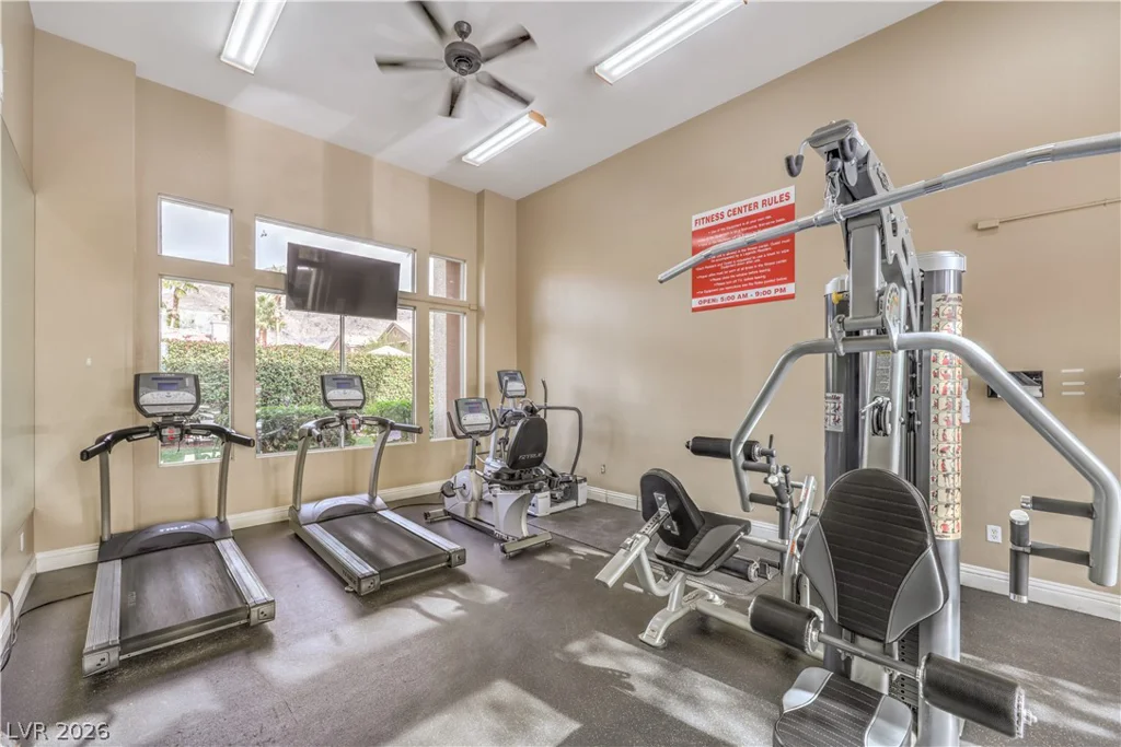 10200 Deerfield Beach, Las Vegas, NV 89129