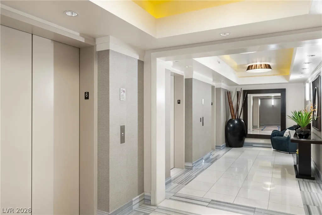 322 Karen, Las Vegas, NV 89109