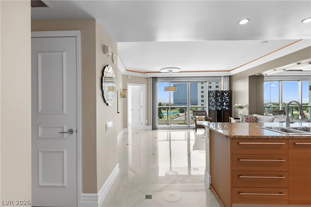 322 Karen, Las Vegas, NV 89109