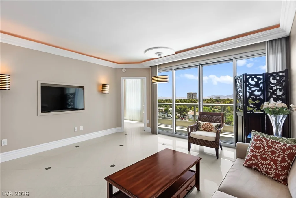 322 Karen, Las Vegas, NV 89109