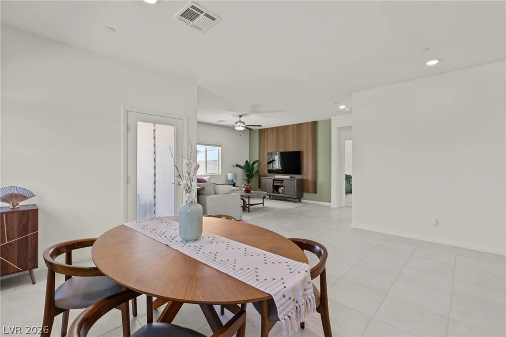 10967 Stone Crossing, Las Vegas, NV 89166