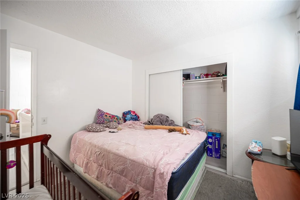 2937 Stewart, Las Vegas, NV 89101