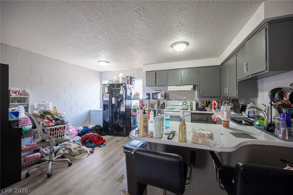 2937 Stewart, Las Vegas, NV 89101