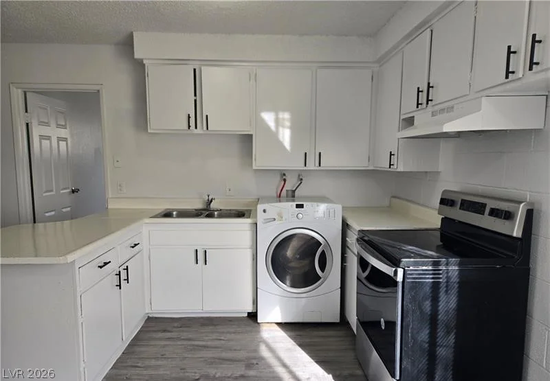 2937 Stewart, Las Vegas, NV 89101