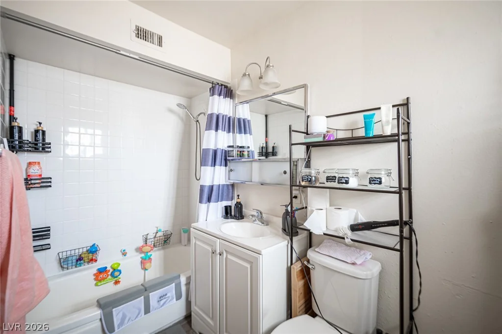 2937 Stewart, Las Vegas, NV 89101