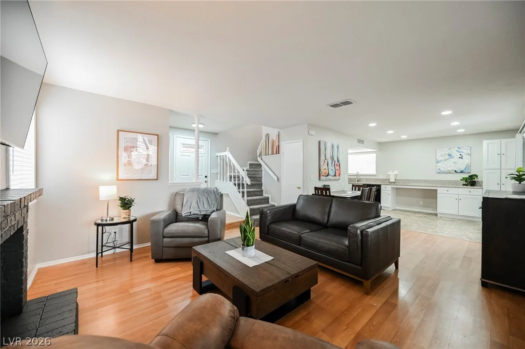 7157 Abbeyville, Las Vegas, NV 89119